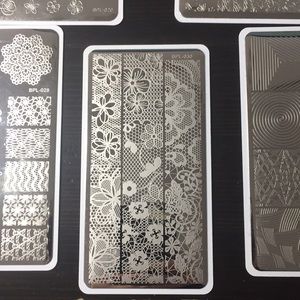 Nail art stamping kit